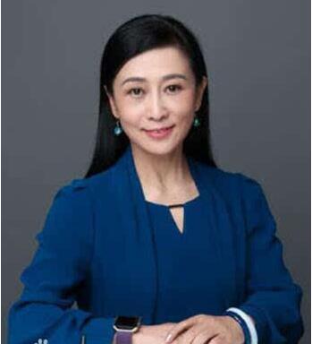 点击图片翻到下一页>> 乐友创始人兼CEO胡超:不想当“女强人”,只想成为女儿的好朋友